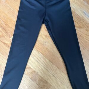 ZYIA Black Capri